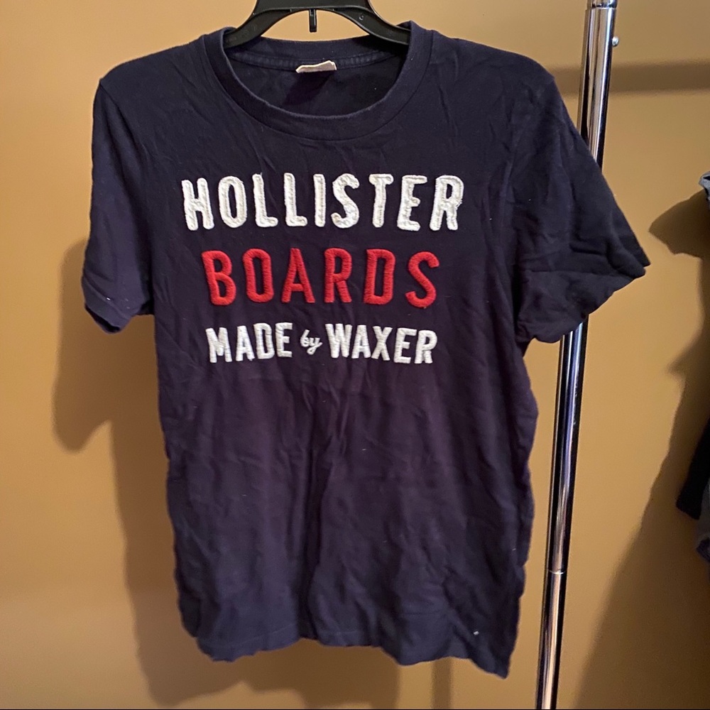 Hollister tee size M
